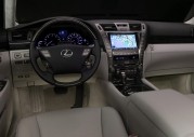 Lexus LS600h L